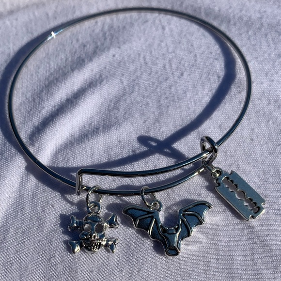 Brand New! Handmade! Adjustable Charm Bangle Bracelet! - Picture 5 of 5